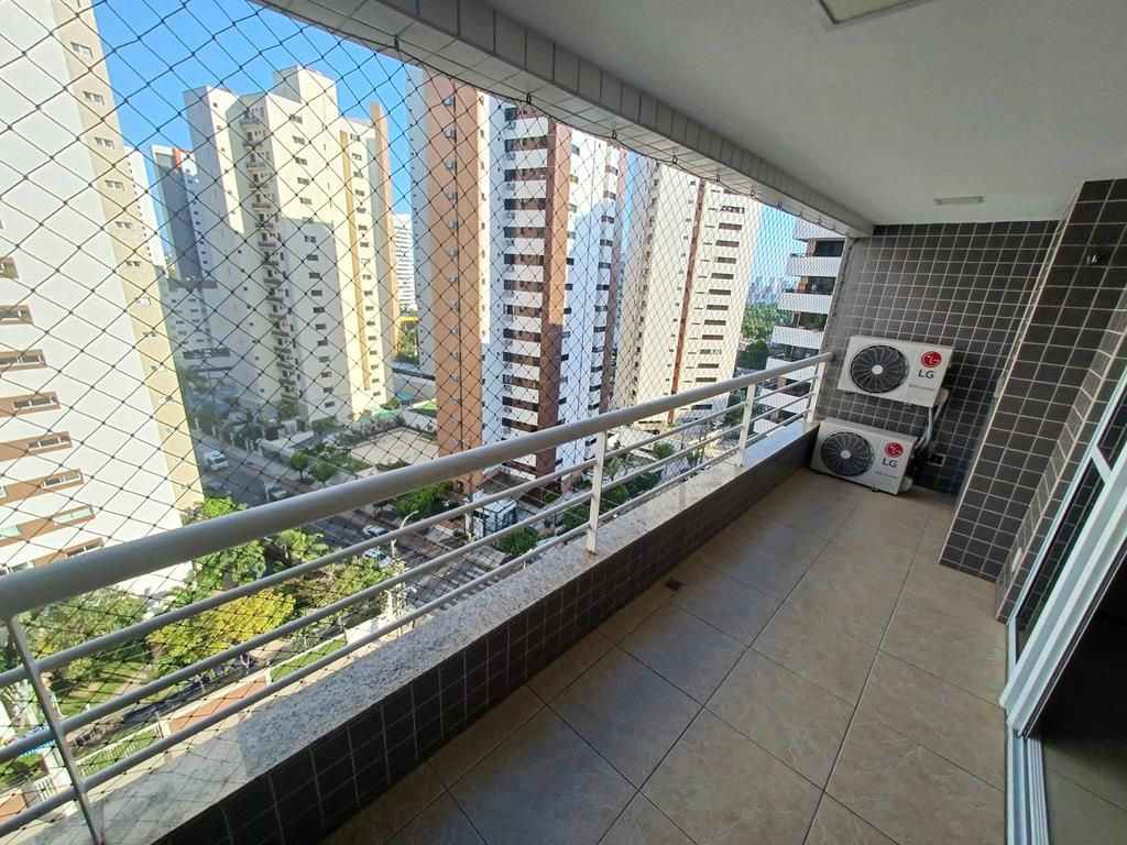 Apartamento para alugar com 3 quartos, 113m² - Foto 11