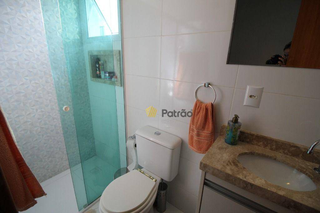 Apartamento à venda com 2 quartos, 70m² - Foto 6