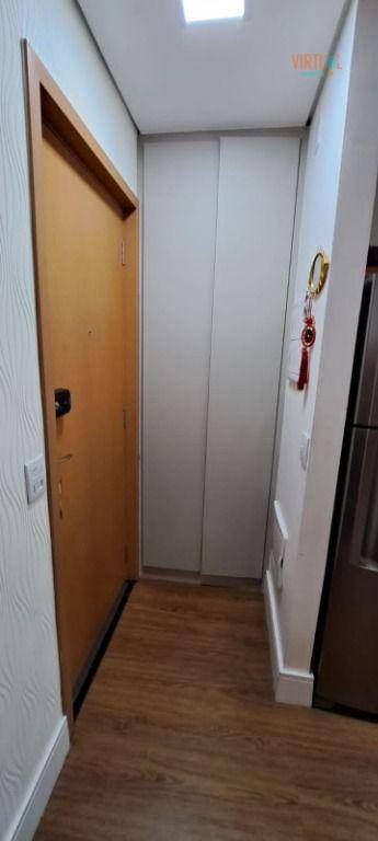 Apartamento à venda com 2 quartos, 64m² - Foto 28