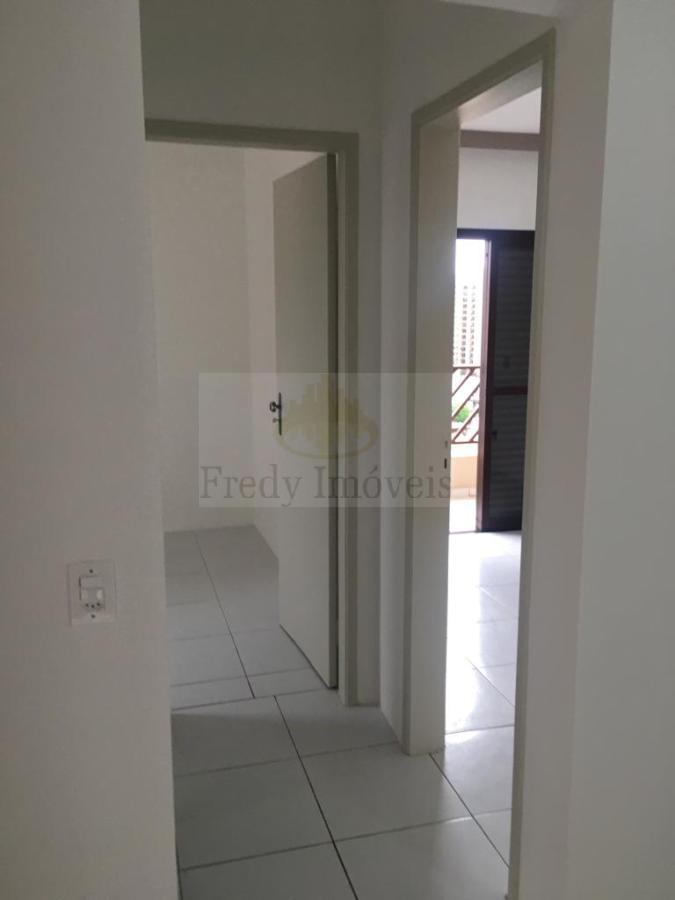 Apartamento à venda com 2 quartos, 50m² - Foto 5