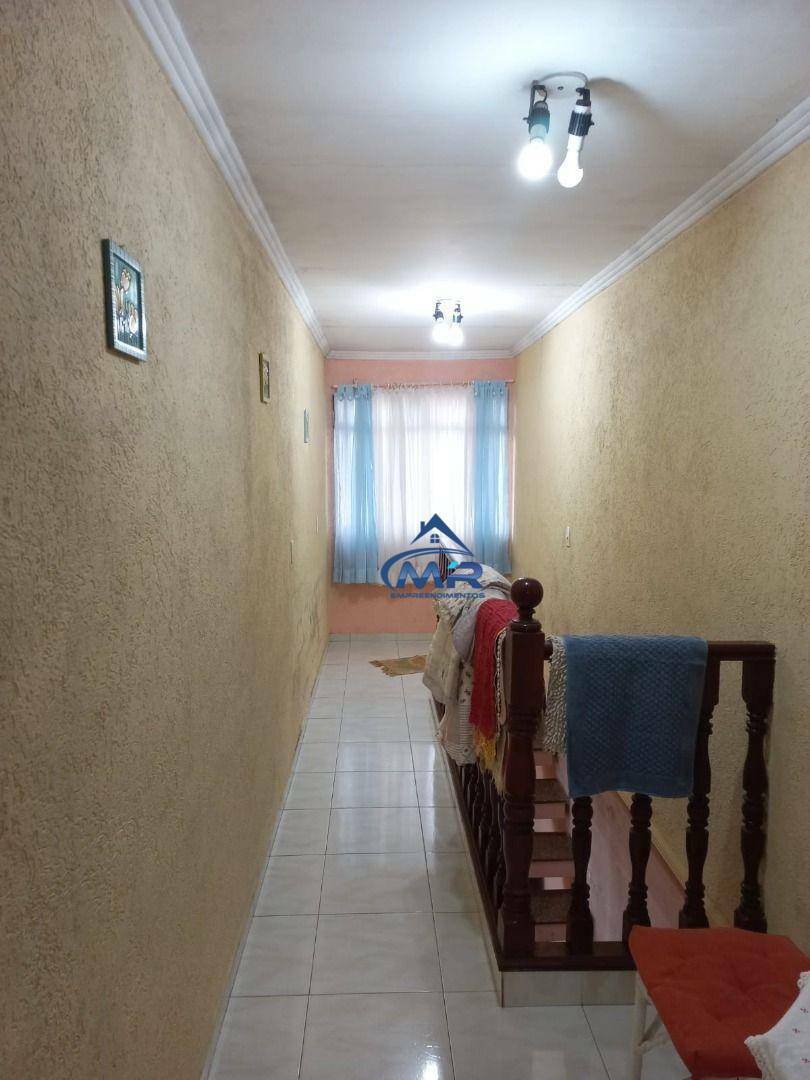 Sobrado à venda com 3 quartos, 160m² - Foto 4