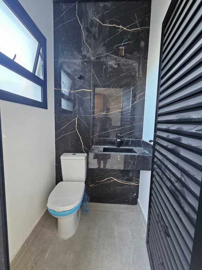 Casa à venda com 2 quartos, 140m² - Foto 4