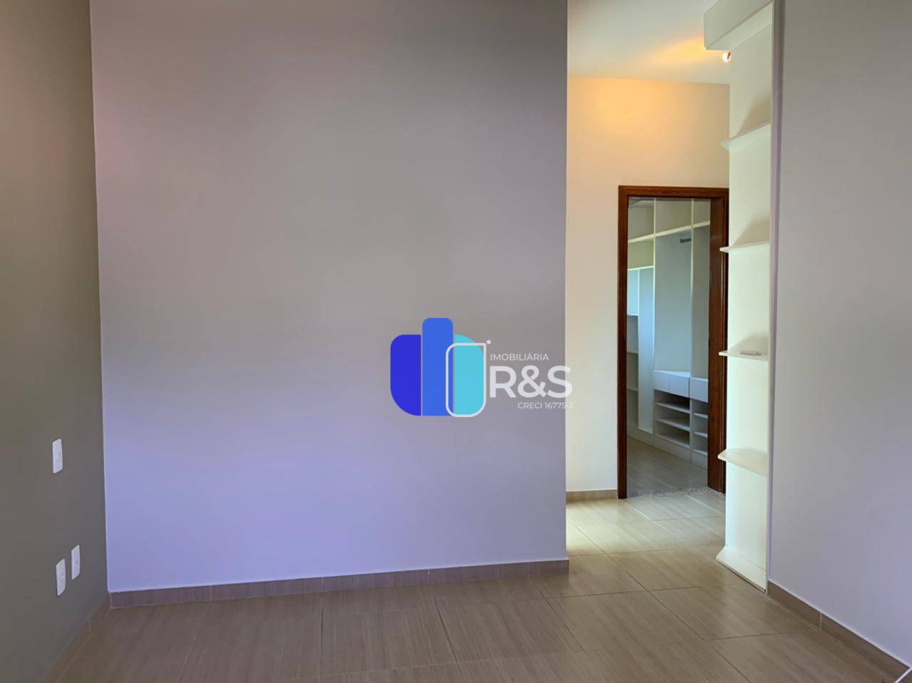 Casa de Condomínio para alugar com 3 quartos, 256m² - Foto 39