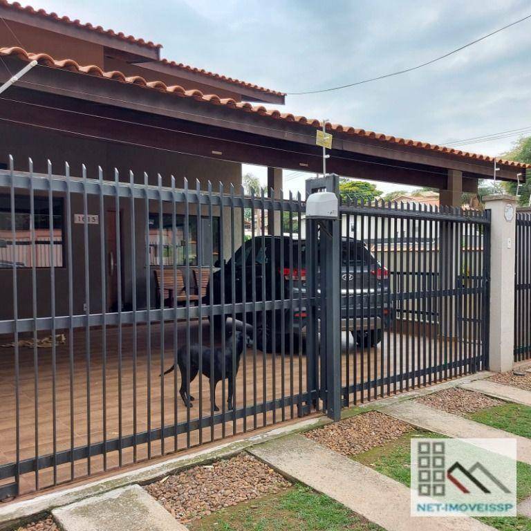 Casa à venda com 3 quartos, 250m² - Foto 2