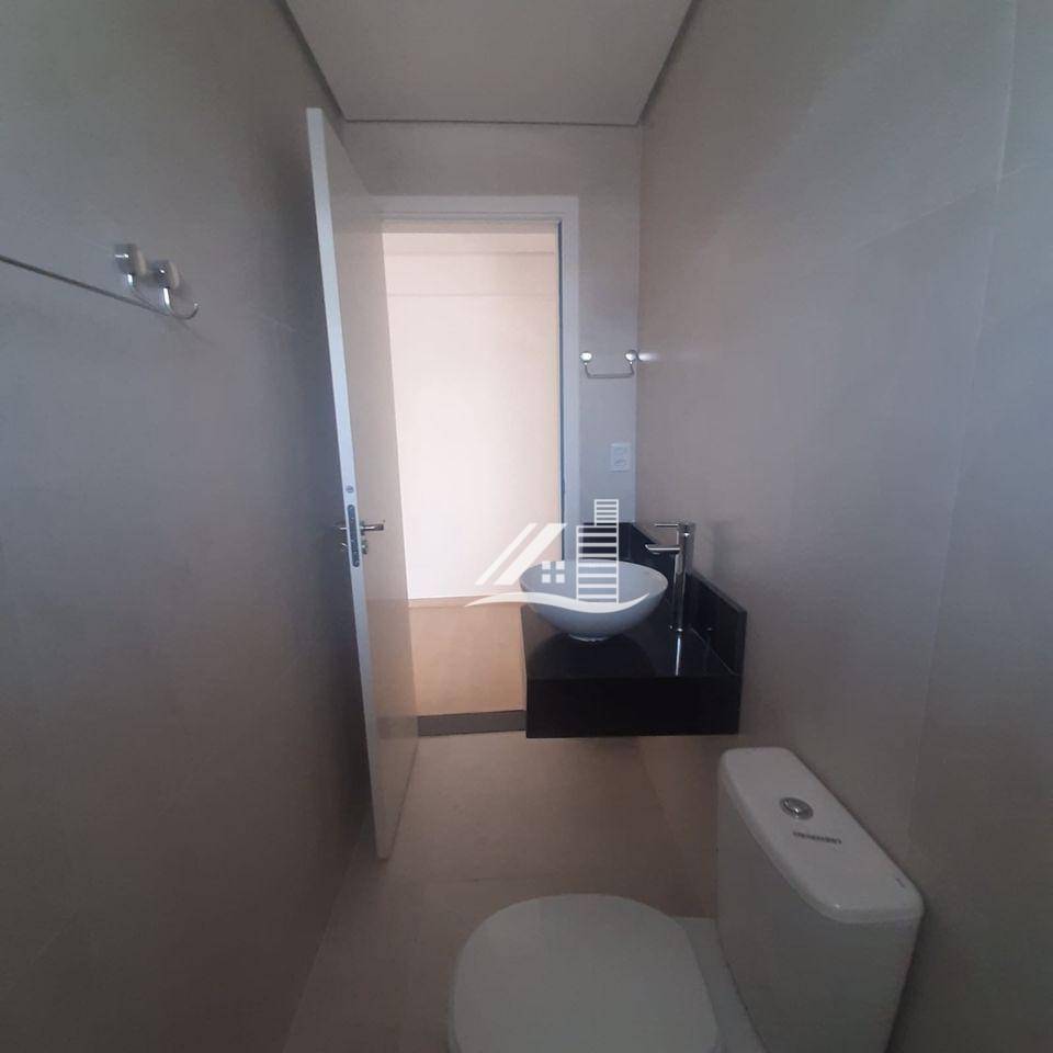 Sobrado à venda com 3 quartos, 304m² - Foto 22