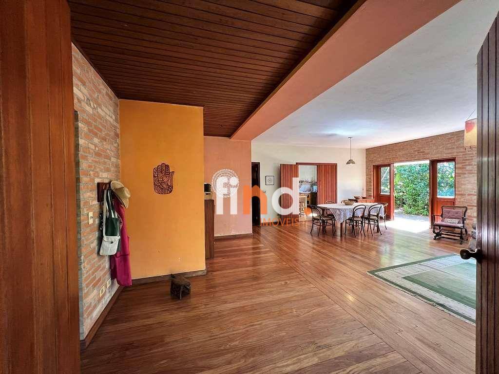 Casa de Condomínio à venda com 4 quartos, 369m² - Foto 3