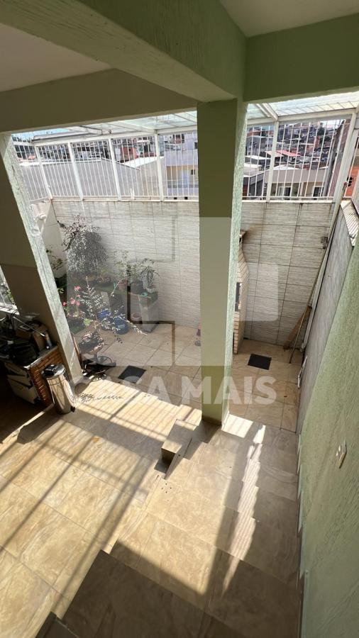 Casa à venda com 3 quartos, 230m² - Foto 9