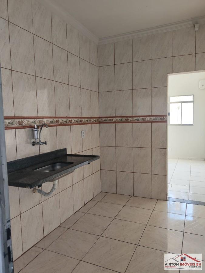 Casa à venda com 2 quartos, 120m² - Foto 8