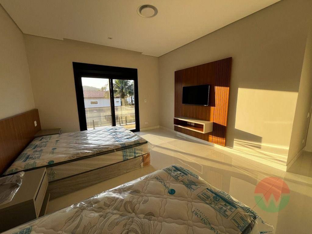Casa à venda com 5 quartos, 420m² - Foto 9