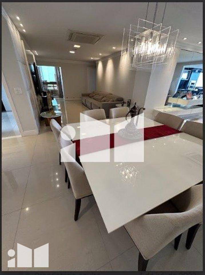 Apartamento à venda com 4 quartos, 273m² - Foto 5