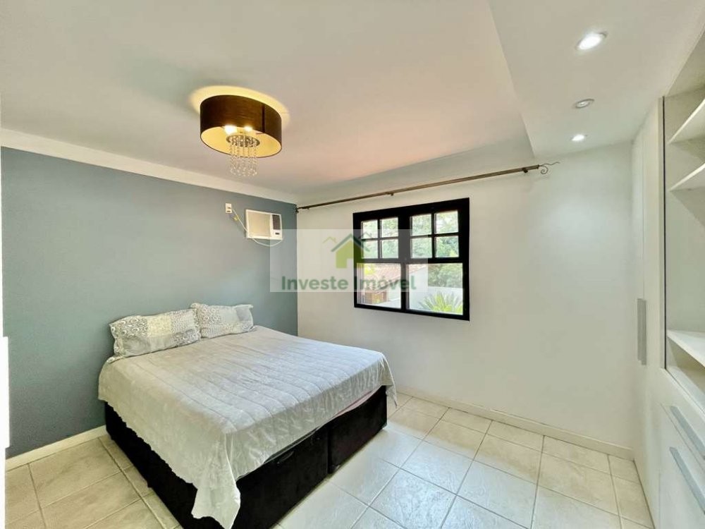 Casa de Condomínio à venda com 4 quartos, 250m² - Foto 22