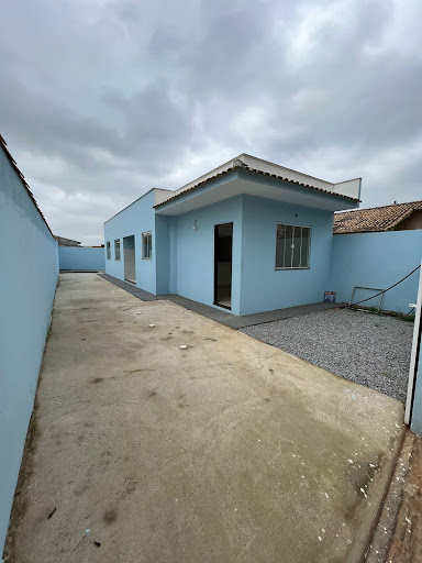 Casa à venda com 2 quartos, 1m² - Foto 1