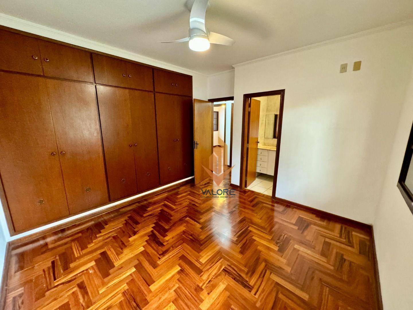 Casa à venda com 4 quartos, 155m² - Foto 31