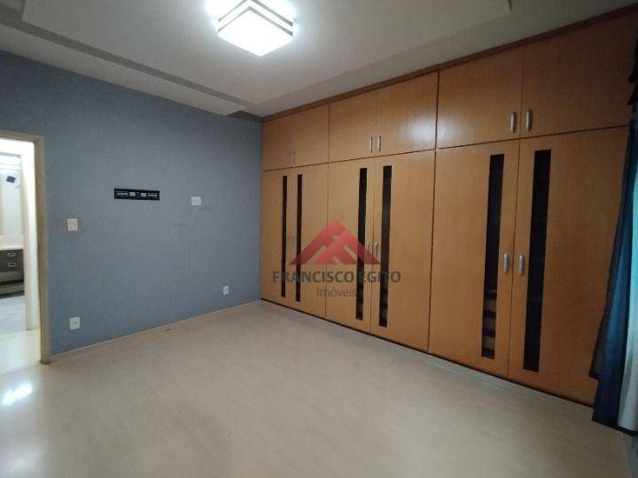 Apartamento à venda com 3 quartos, 130m² - Foto 14