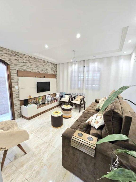 Sobrado à venda com 3 quartos, 125m² - Foto 4