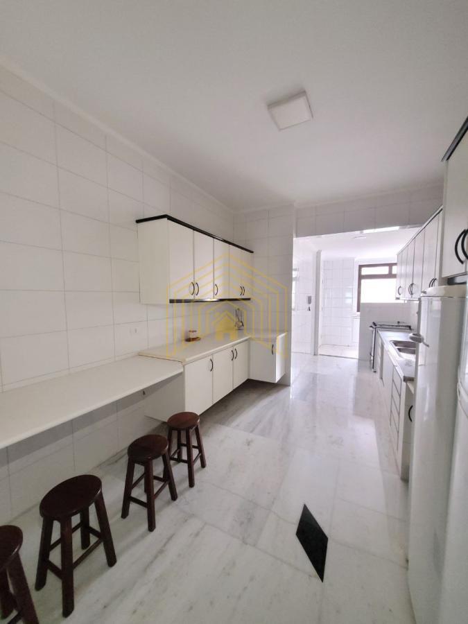 Apartamento à venda com 3 quartos, 180m² - Foto 45