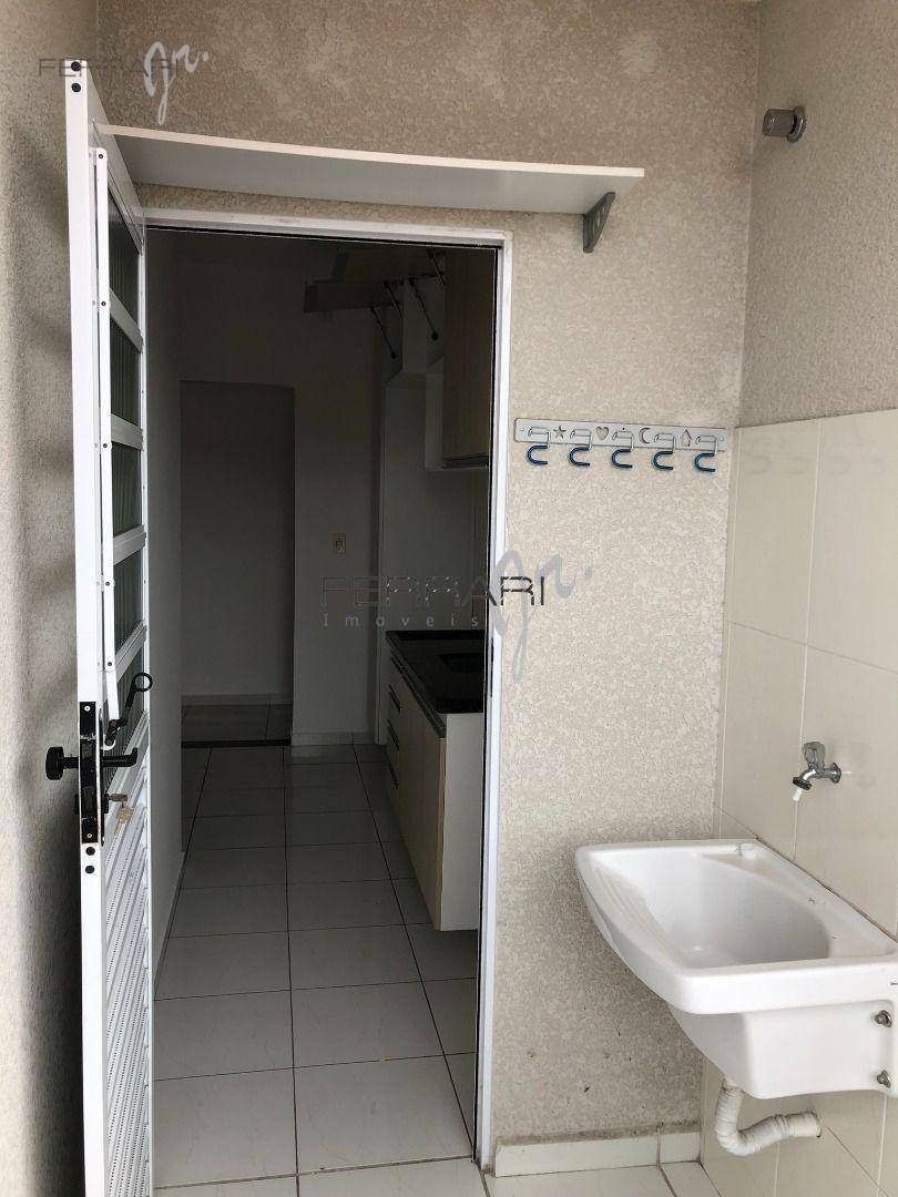 Apartamento à venda com 2 quartos, 68m² - Foto 9