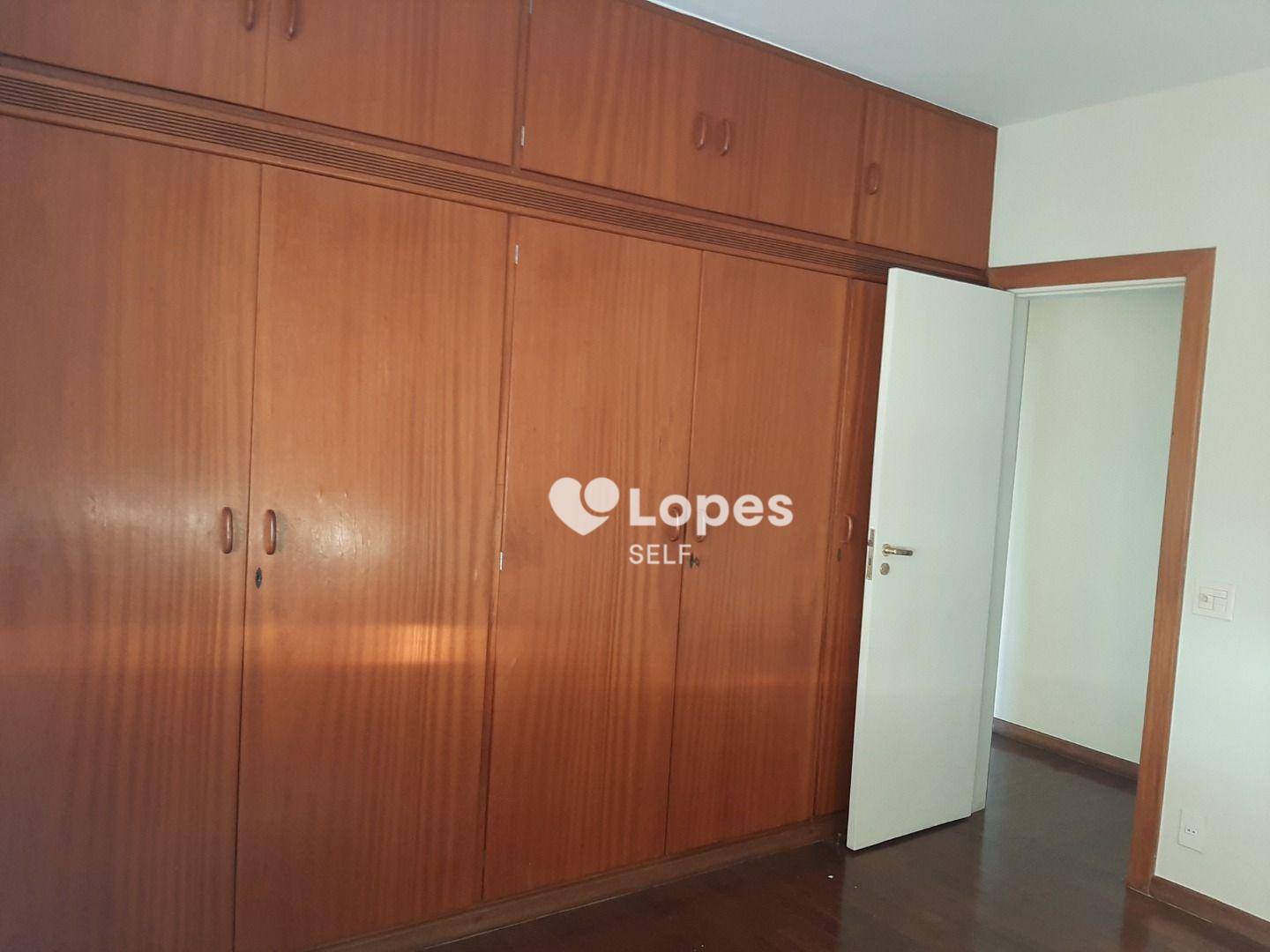 Apartamento à venda com 3 quartos, 125m² - Foto 10