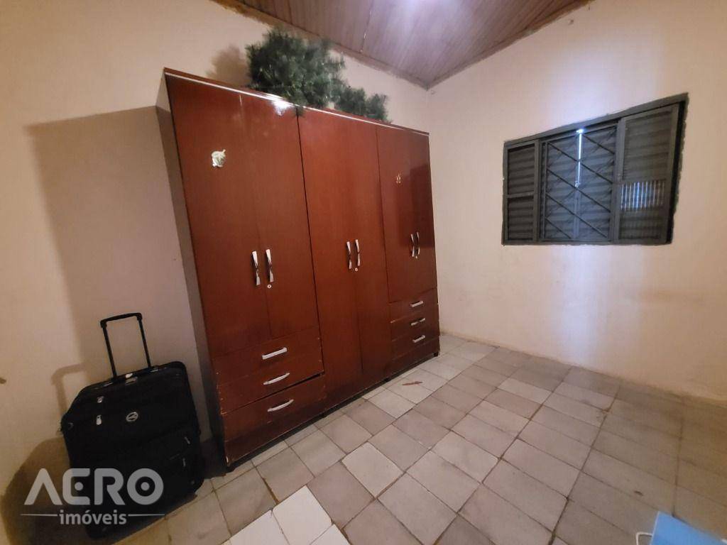 Casa à venda com 3 quartos, 200m² - Foto 10