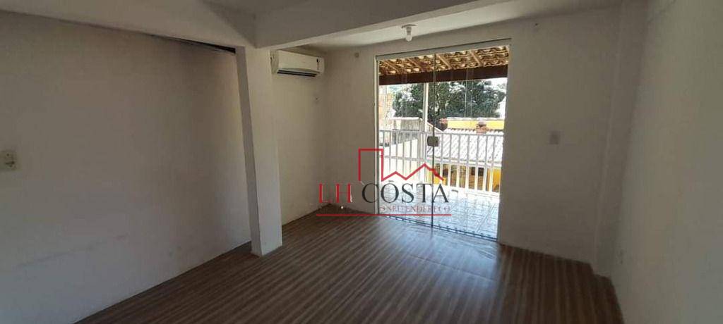 Casa à venda com 6 quartos, 380m² - Foto 4