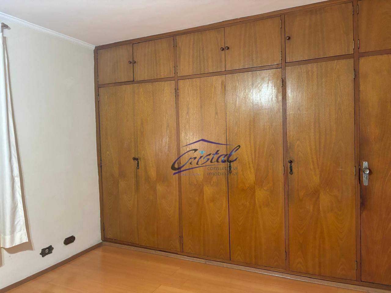 Casa à venda com 3 quartos, 265m² - Foto 4