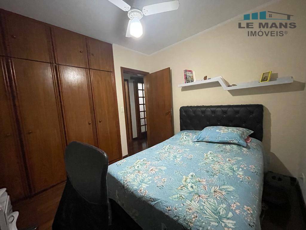 Apartamento à venda com 3 quartos, 138m² - Foto 13