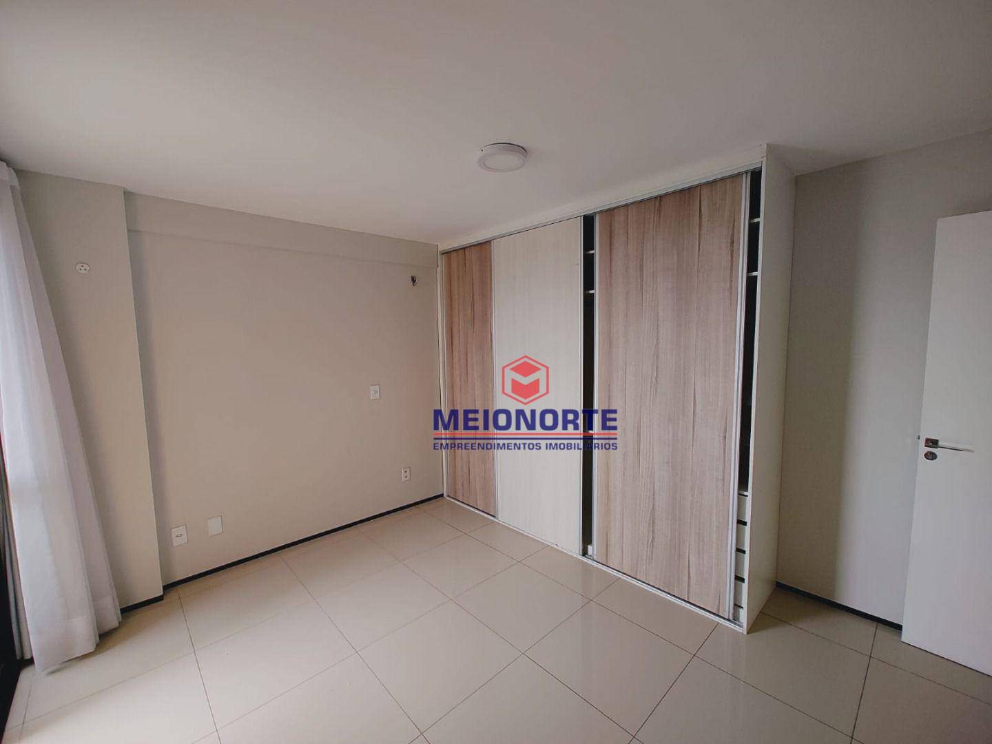 Apartamento para alugar com 3 quartos, 110m² - Foto 12