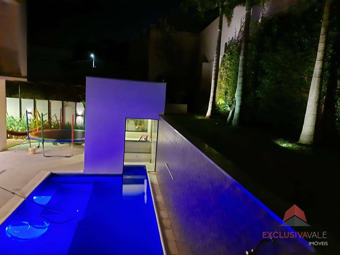 Casa de Condomínio à venda com 4 quartos, 440m² - Foto 57