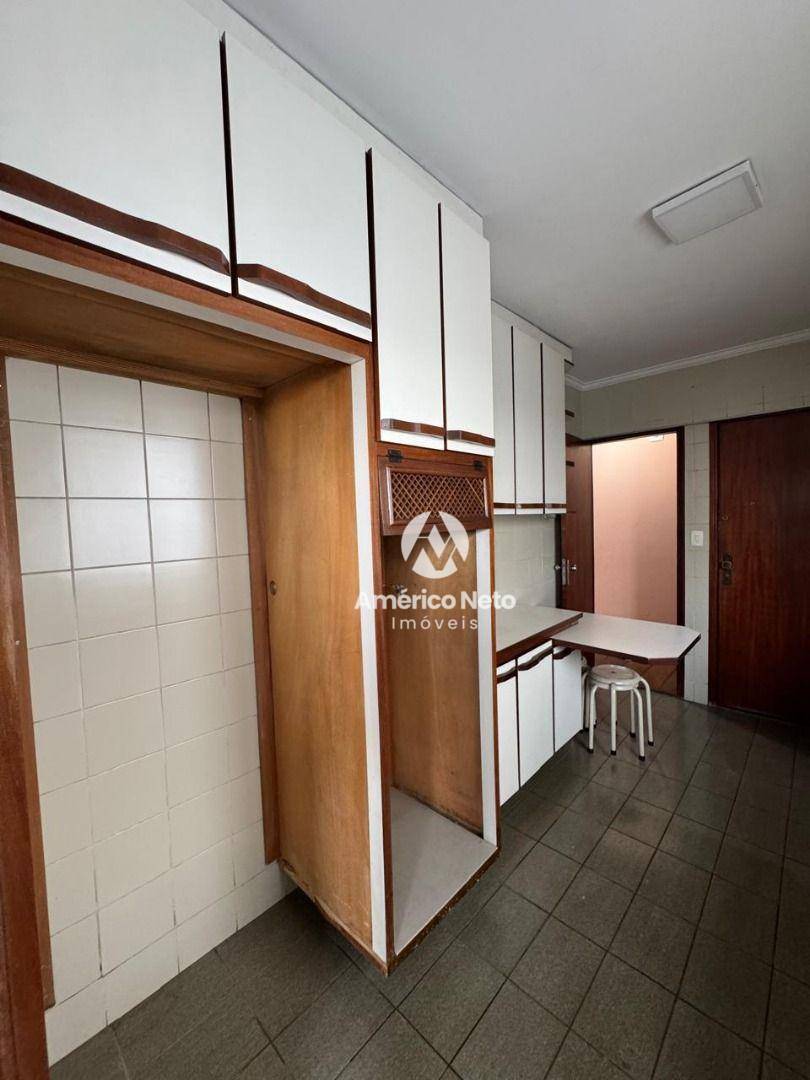 Apartamento para alugar com 3 quartos, 108m² - Foto 7