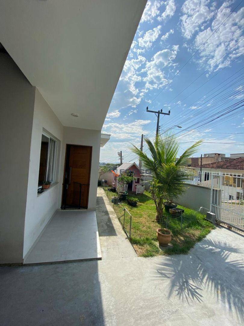 Casa à venda com 3 quartos, 104m² - Foto 9