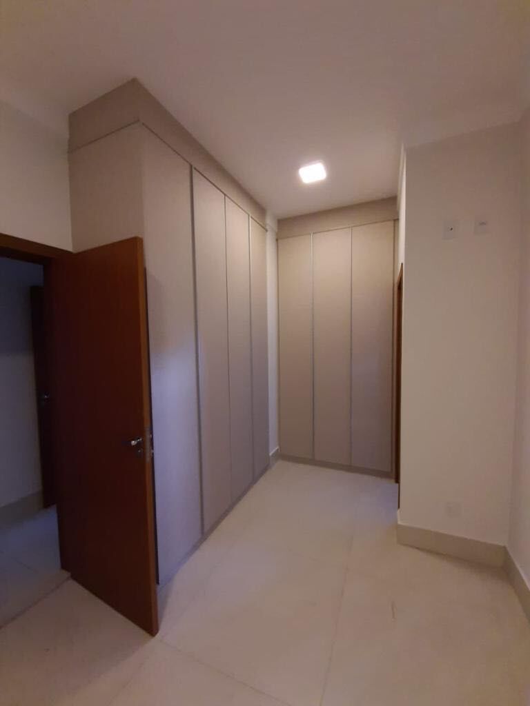 Casa para alugar com 3 quartos, 190m² - Foto 11