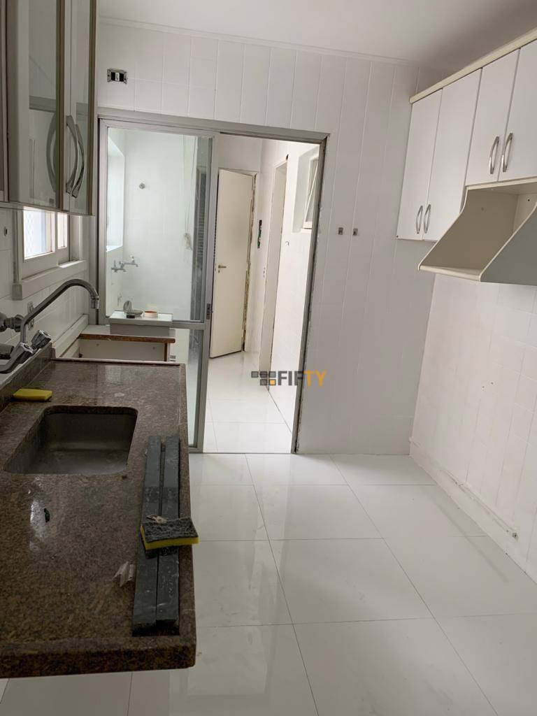 Apartamento para alugar com 3 quartos, 110m² - Foto 9