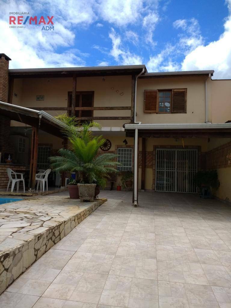 Casa à venda com 4 quartos, 250M2 - Foto 9