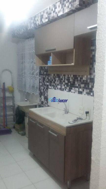 Apartamento à venda com 2 quartos, 40m² - Foto 8