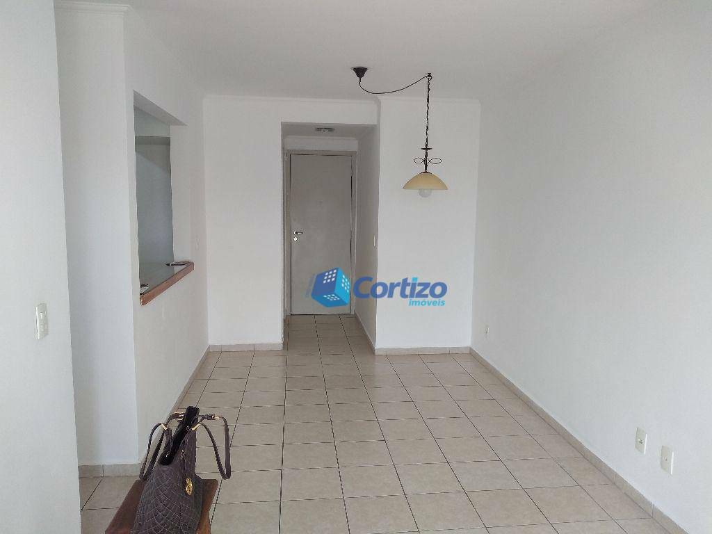 Apartamento à venda com 3 quartos, 86m² - Foto 18