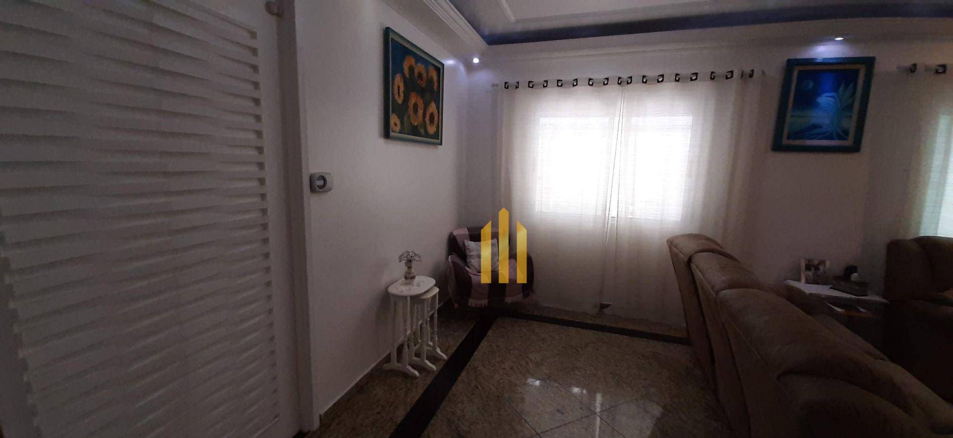 Sobrado à venda e aluguel com 4 quartos, 260m² - Foto 25