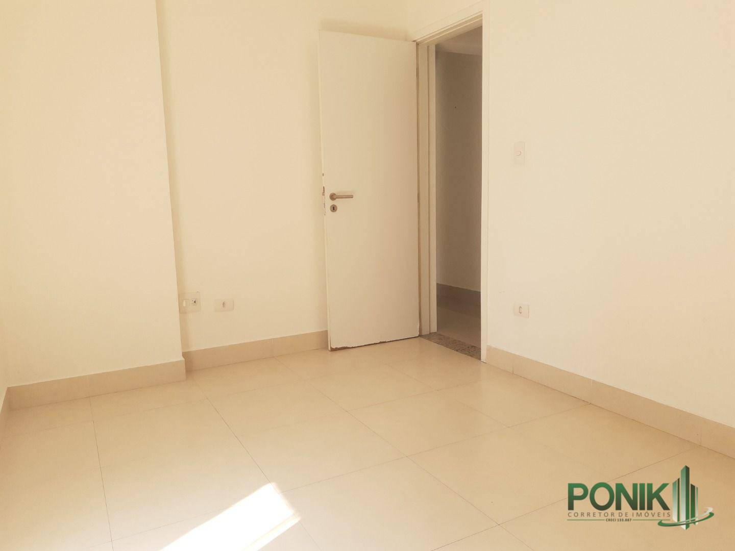 Apartamento à venda com 3 quartos, 120m² - Foto 17