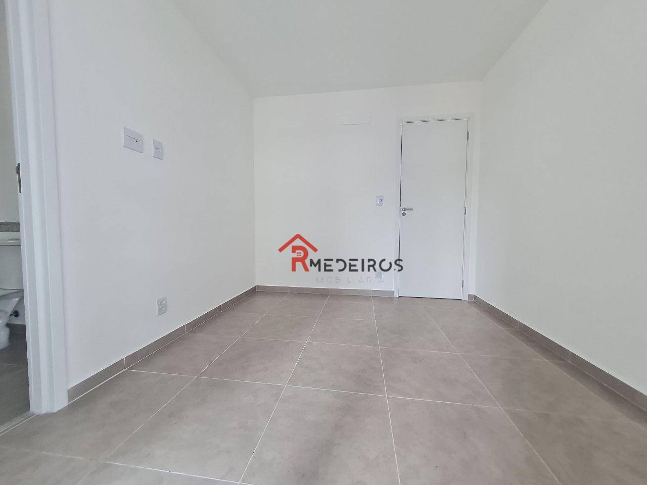 Apartamento à venda com 2 quartos, 77m² - Foto 10