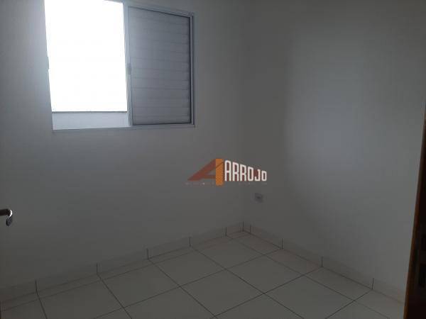 Apartamento à venda com 2 quartos, 30m² - Foto 4