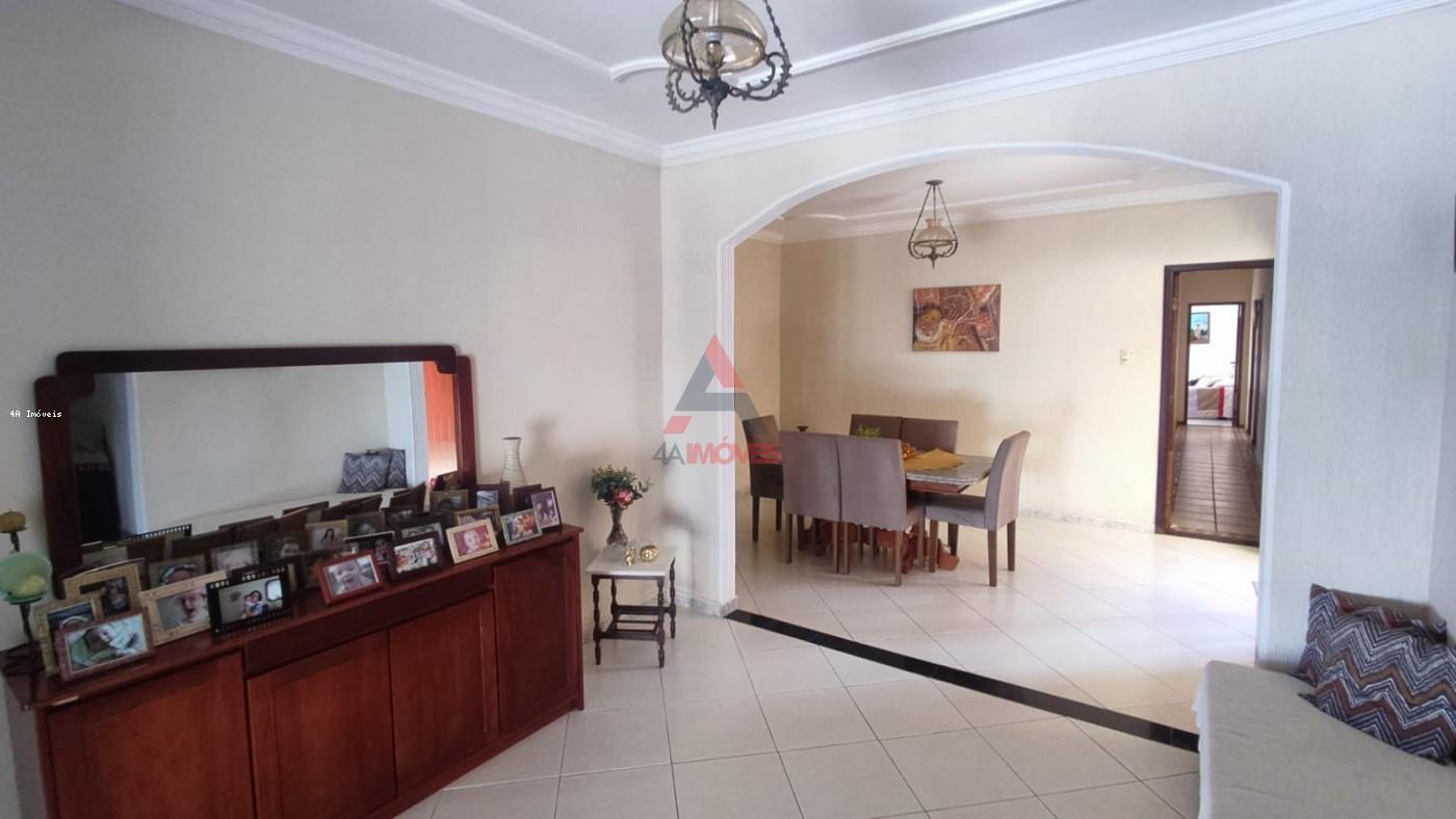 Casa à venda com 5 quartos, 300m² - Foto 20