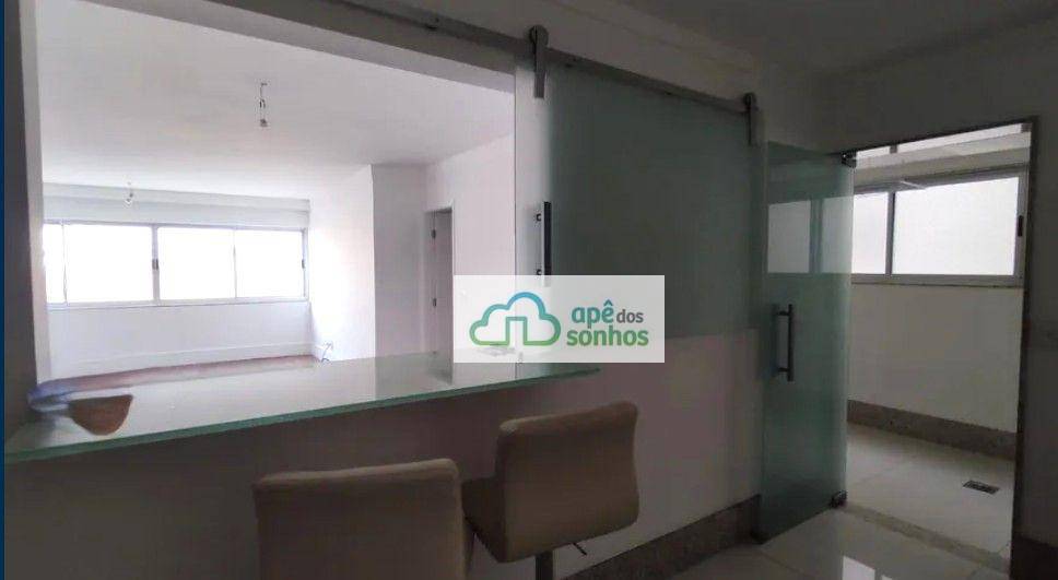 Apartamento para alugar com 3 quartos, 155m² - Foto 6