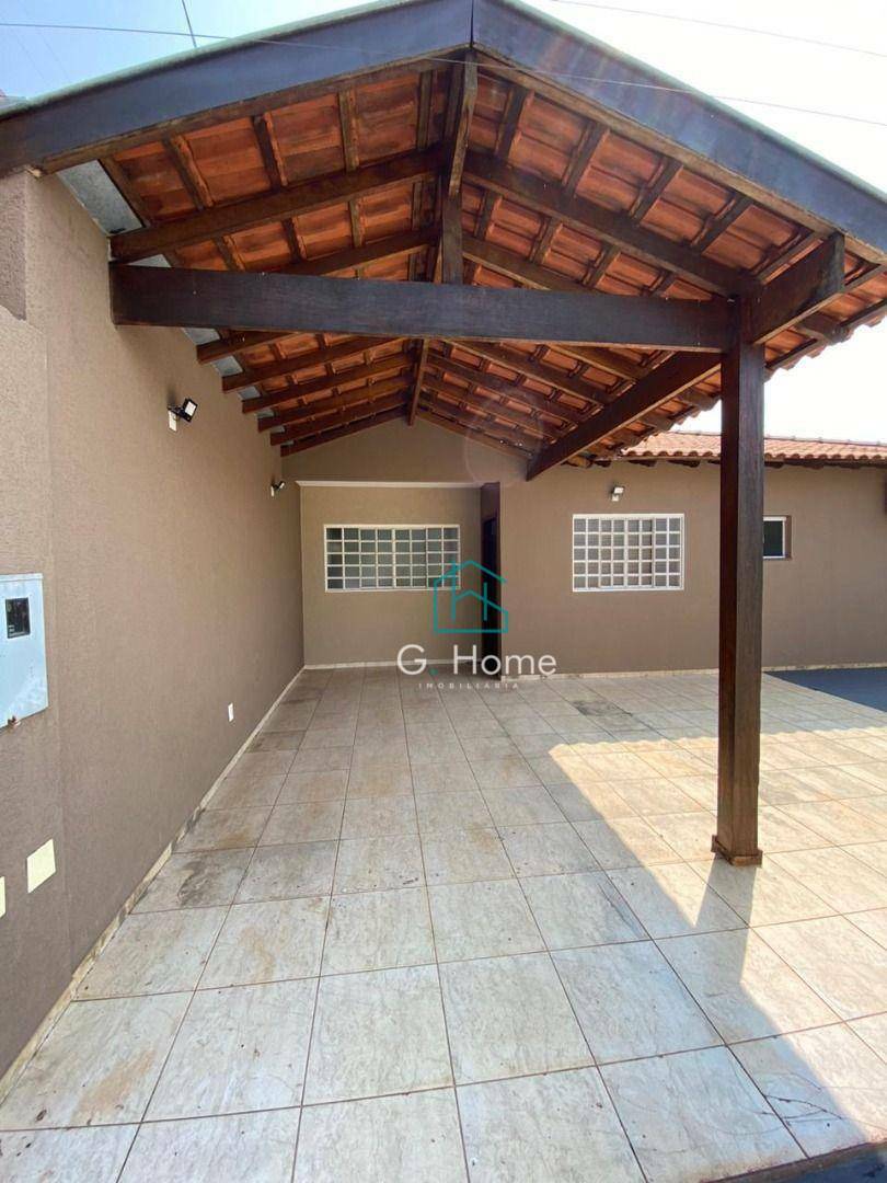 Casa à venda com 3 quartos, 130m² - Foto 2