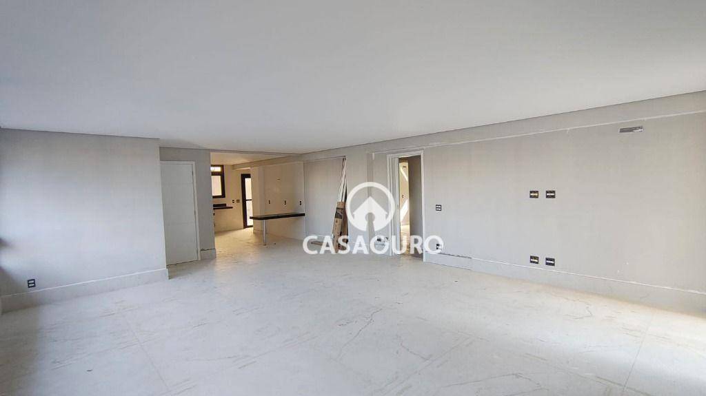 Apartamento à venda com 3 quartos, 275m² - Foto 3