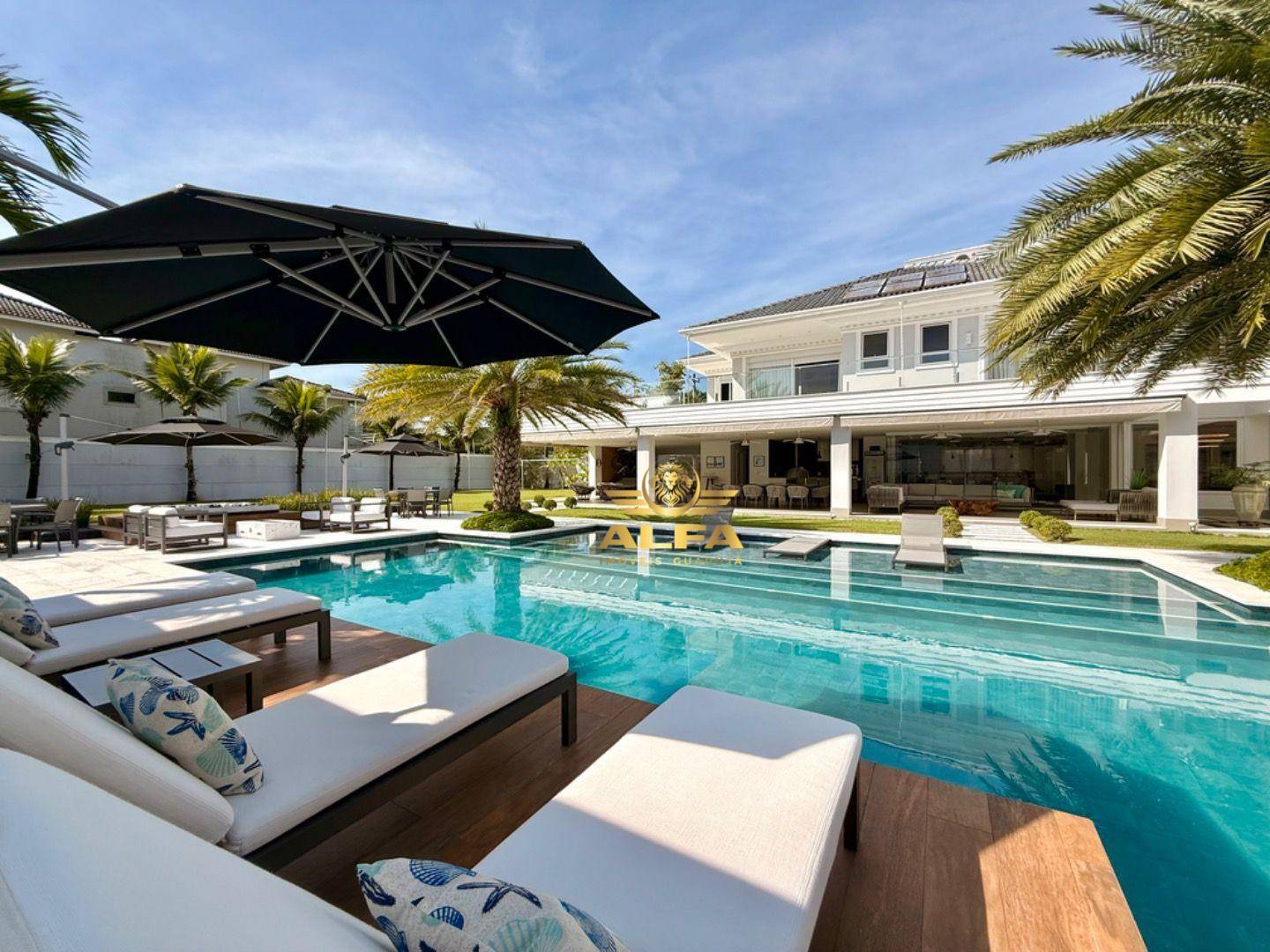 Casa de Condomínio à venda com 8 quartos, 1055m² - Foto 2