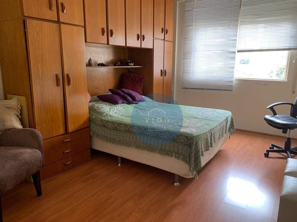 Apartamento à venda com 3 quartos, 150m² - Foto 8