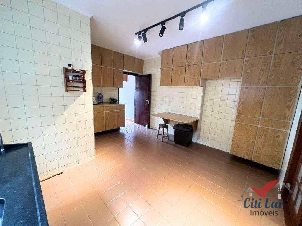 Sobrado à venda com 3 quartos, 207m² - Foto 5