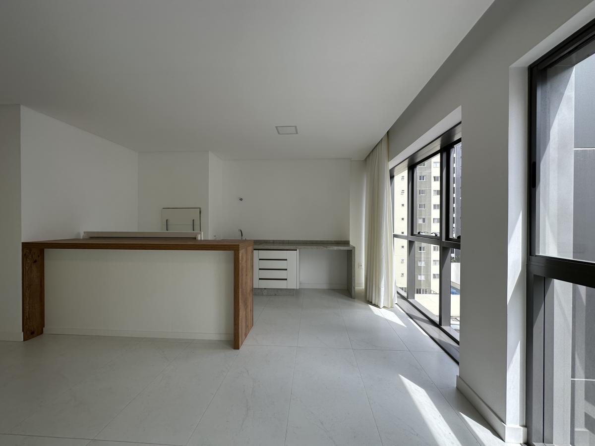 Apartamento à venda com 4 quartos, 165m² - Foto 13