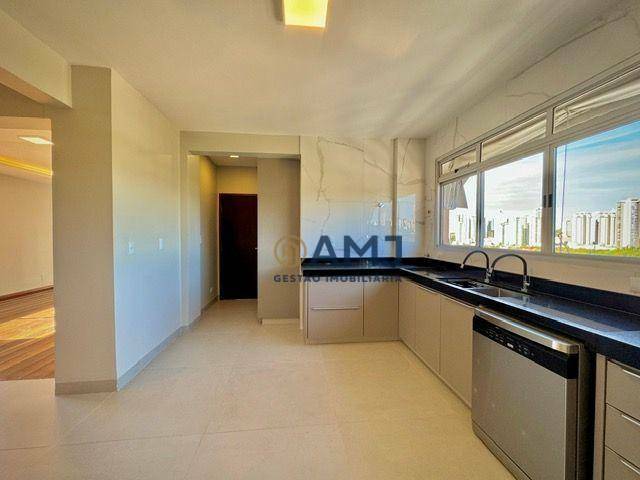 Apartamento à venda com 3 quartos, 197m² - Foto 11