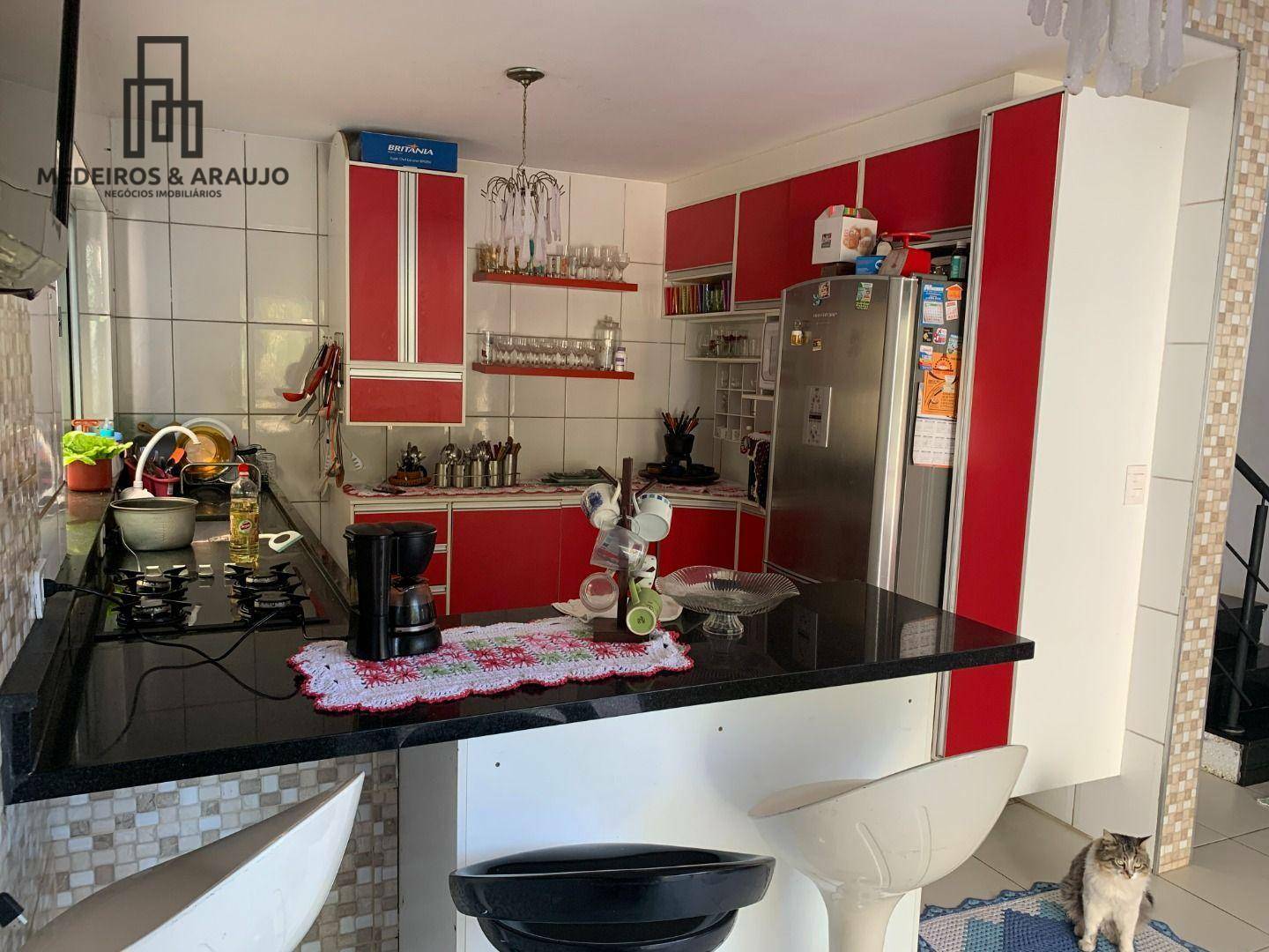 Casa à venda com 3 quartos, 200m² - Foto 8