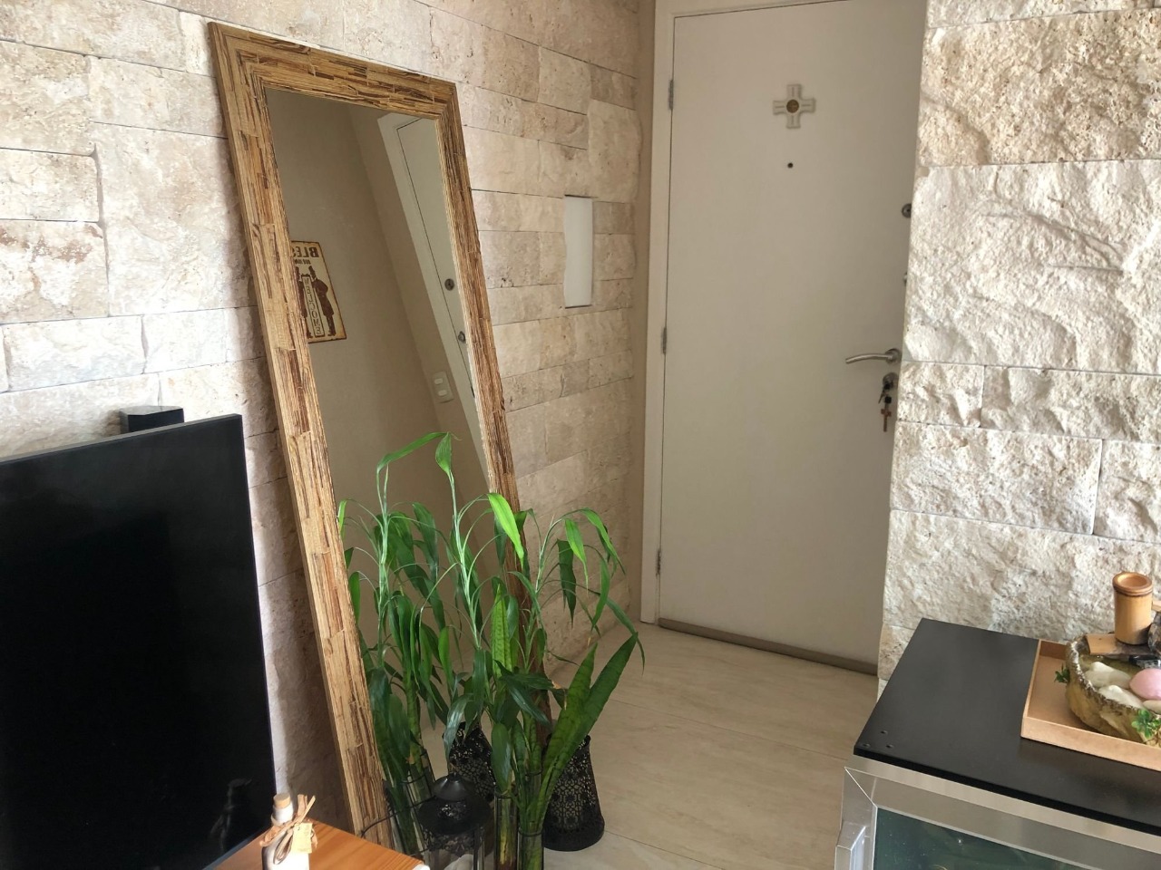 Apartamento à venda com 1 quarto, 46m² - Foto 2